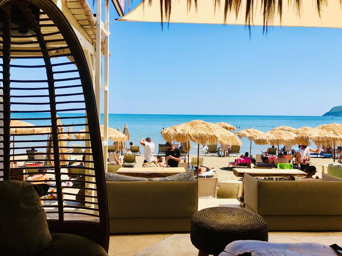 Cubaneros Holiday Inn Laganas Luaran gambar