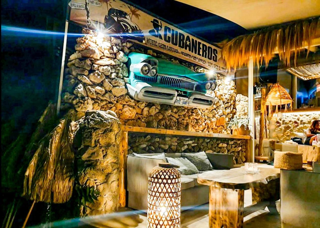 Cubaneros Holiday Inn Laganas Luaran gambar