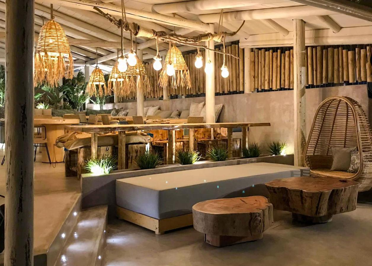 Cubaneros Holiday Inn Laganas Luaran gambar