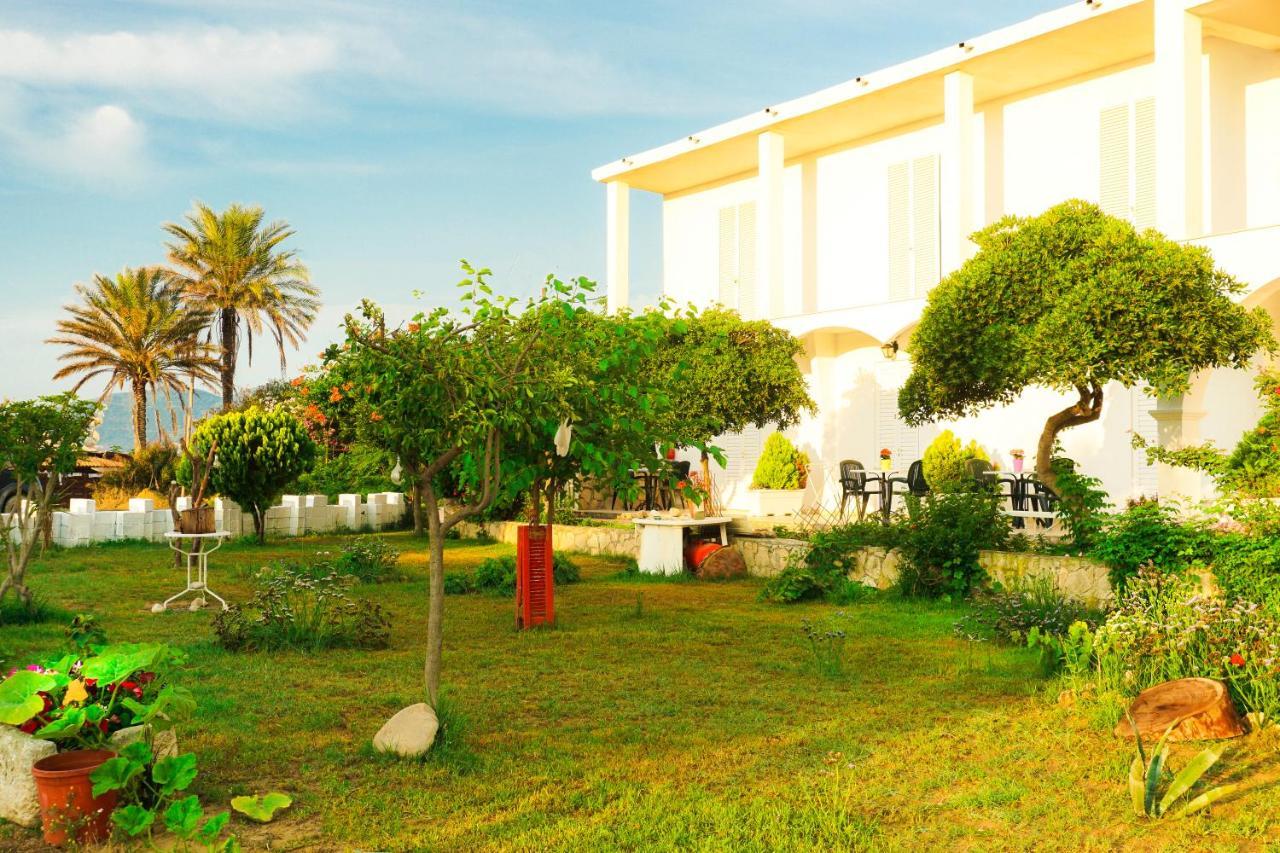 Cubaneros Holiday Inn Laganas Luaran gambar